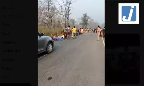 अनियंत्रित होकर पलटी पिकअप, मची चीख-पुकार!