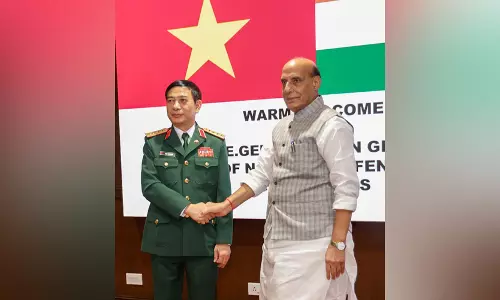 राजनाथ सिंह ने जनरल फान वान जियांग को वियतनाम का रक्षामंत्री बनने पर दी बधाई, रणनीतिक सहयोग बढ़ाने पर जोर राजनाथ सिंह ने जनरल फान वान जियांग को वियतनाम का रक्षामंत्री बनने पर दी बधाई, रणनीतिक सहयोग बढ़ाने पर जोर