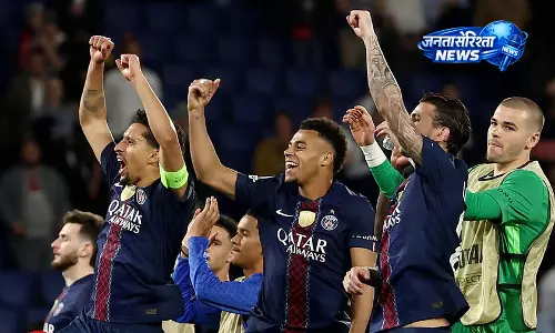 क्वार्टर फाइनल के पहले लेग में PSG ने लिवरपूल को 2-0 से हराया