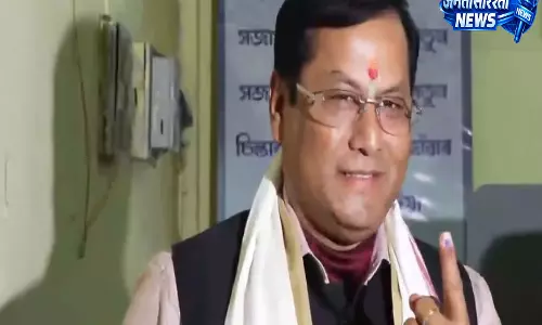 असम चुनाव 2026: केंद्रीय मंत्री सर्बानंद सोनोवाल ने डिब्रूगढ़ में वोट डाला, कहा BJP करीब 100 सीटें जीतेगी असम चुनाव 2026: केंद्रीय मंत्री सर्बानंद सोनोवाल ने डिब्रूगढ़ में वोट डाला, कहा BJP करीब 100 सीटें जीतेगी