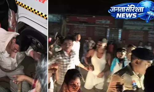 CG: ढाबे में अवैध शराब का विवाद, ग्रामीणों से मारपीट के बाद पिता-पुत्र गिरफ्तार CG: ढाबे में अवैध शराब का विवाद, ग्रामीणों से मारपीट के बाद पिता-पुत्र गिरफ्तार