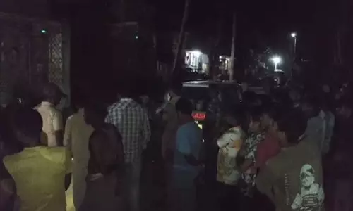 Ganjam: लापता लड़की का शव शौचालय में मिला, हत्या का संदेह Ganjam: लापता लड़की का शव शौचालय में मिला, हत्या का संदेह