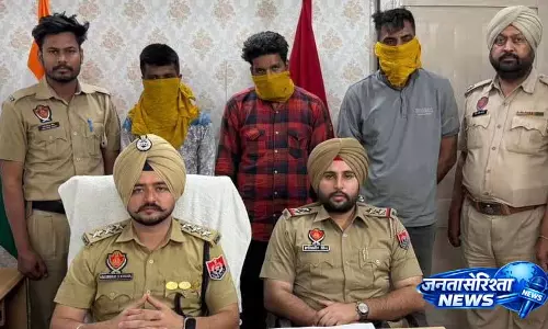 Ludhiana: बिजली के सामान की चोरी पर रायकोट में तीन लोग गिरफ्तार Ludhiana: बिजली के सामान की चोरी पर रायकोट में तीन लोग गिरफ्तार