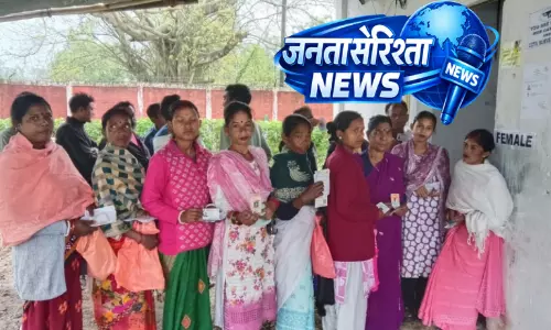 Assam Elections 2026: काकोपाथर में खेती के मुद्दे और नौकरियां वोटरों की प्राथमिकताओं में सबसे ऊपर Assam Elections 2026: काकोपाथर में खेती के मुद्दे और नौकरियां वोटरों की प्राथमिकताओं में सबसे ऊपर