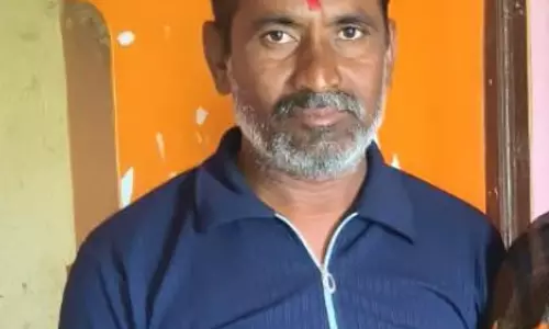 Aurad में धारी हनुमान के पास हादसा: एक की मौत, चार घायल Aurad में धारी हनुमान के पास हादसा: एक की मौत, चार घायल