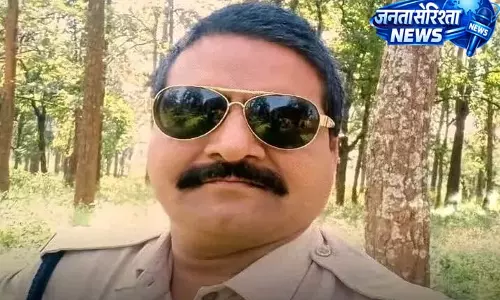 आरक्षक पर छेड़छाड़ का आरोप, सिविल लाइन थाना में FIR दर्ज आरक्षक पर छेड़छाड़ का आरोप, सिविल लाइन थाना में FIR दर्ज