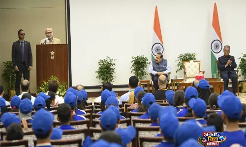 Jammu and Kashmir का युवा प्रतिनिधिमंडल उपराष्ट्रपति से मिला