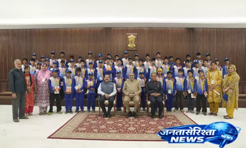 जम्मू-कश्मीर के युवा प्रतिनिधिमंडल ने उपराष्ट्रपति सीपी राधाकृष्णन से की भेंट