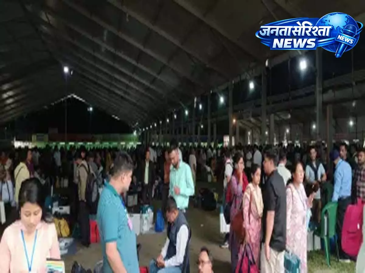 Assam: डिब्रूगढ़ ने 300 से ज़्यादा पोलिंग स्टेशन महिलाओं के साथ बनाए, रिकॉर्ड बनाया Assam: डिब्रूगढ़ ने 300 से ज़्यादा पोलिंग स्टेशन महिलाओं के साथ बनाए, रिकॉर्ड बनाया