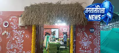 Karaikal में एक पोलिंग बूथ लोगों को आकर्षित कर रहा है Karaikal में एक पोलिंग बूथ लोगों को आकर्षित कर रहा है