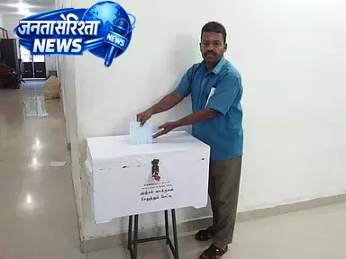 Tamil Nadu : बुजुर्गों और दिव्यांगों से पोस्टल वोट लेने के लिए 96 ग्रुप बनाए गए Tamil Nadu : बुजुर्गों और दिव्यांगों से पोस्टल वोट लेने के लिए 96 ग्रुप बनाए गए