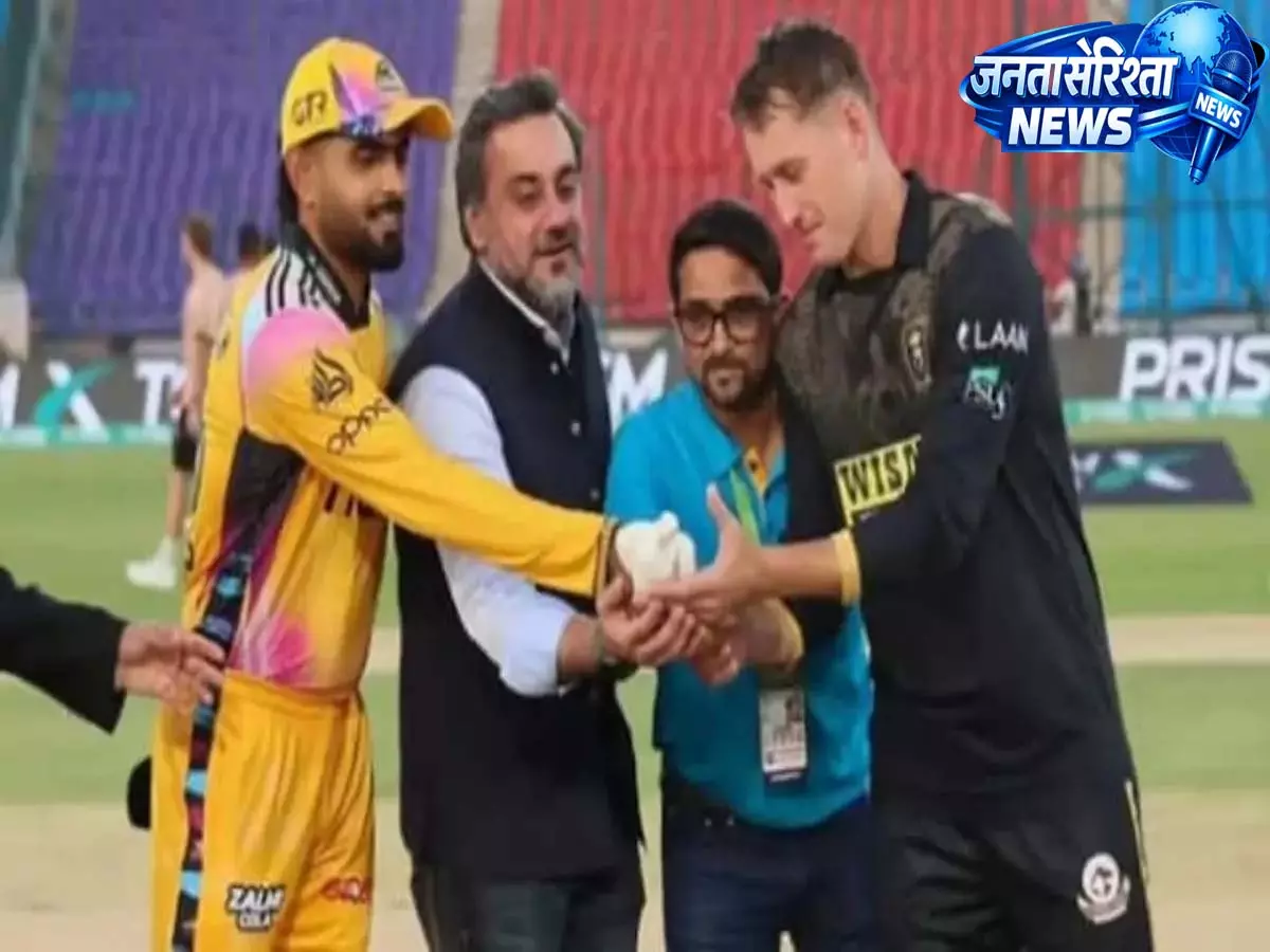 मार्नस लाबुशेन, बाबर आज़म ने PSL मैच के दौरान अजीब तरह से पक्षी छोड़ा मार्नस लाबुशेन, बाबर आज़म ने PSL मैच के दौरान अजीब तरह से पक्षी छोड़ा
