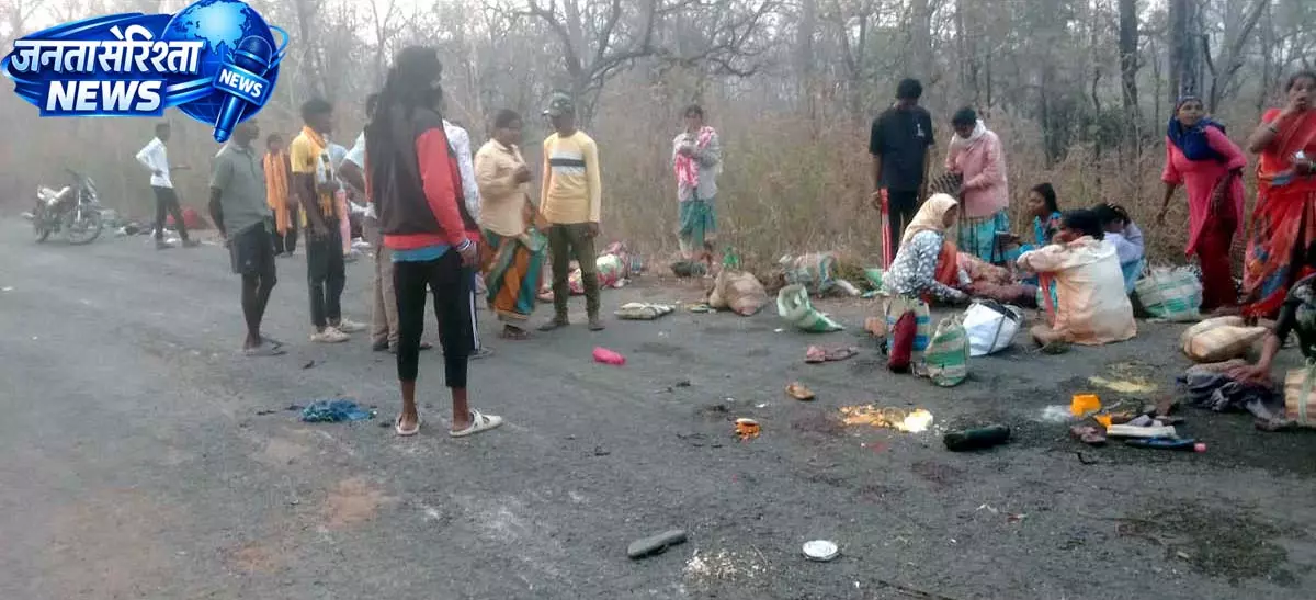 बीजापुर में मालवाहक पलटा, 15 मजदूर गंभीर रूप से घायल बीजापुर में मालवाहक पलटा, 15 मजदूर गंभीर रूप से घायल
