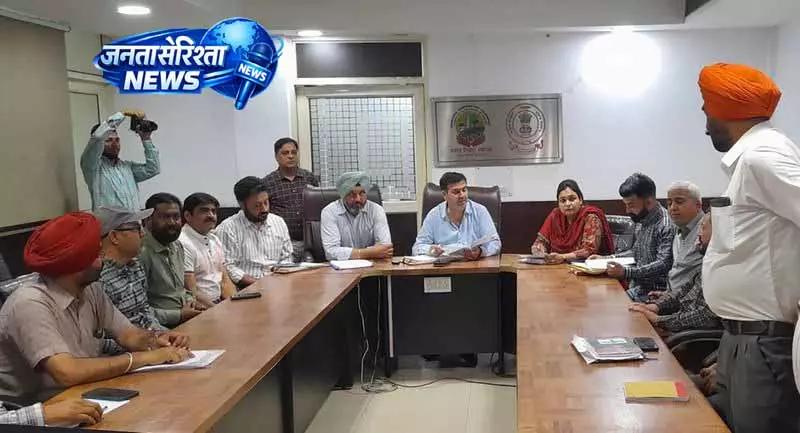 Jalandhar में पानी शुल्क वसूली में कमी पर मेयर ने कड़ी प्रतिक्रिया Jalandhar में पानी शुल्क वसूली में कमी पर मेयर ने कड़ी प्रतिक्रिया