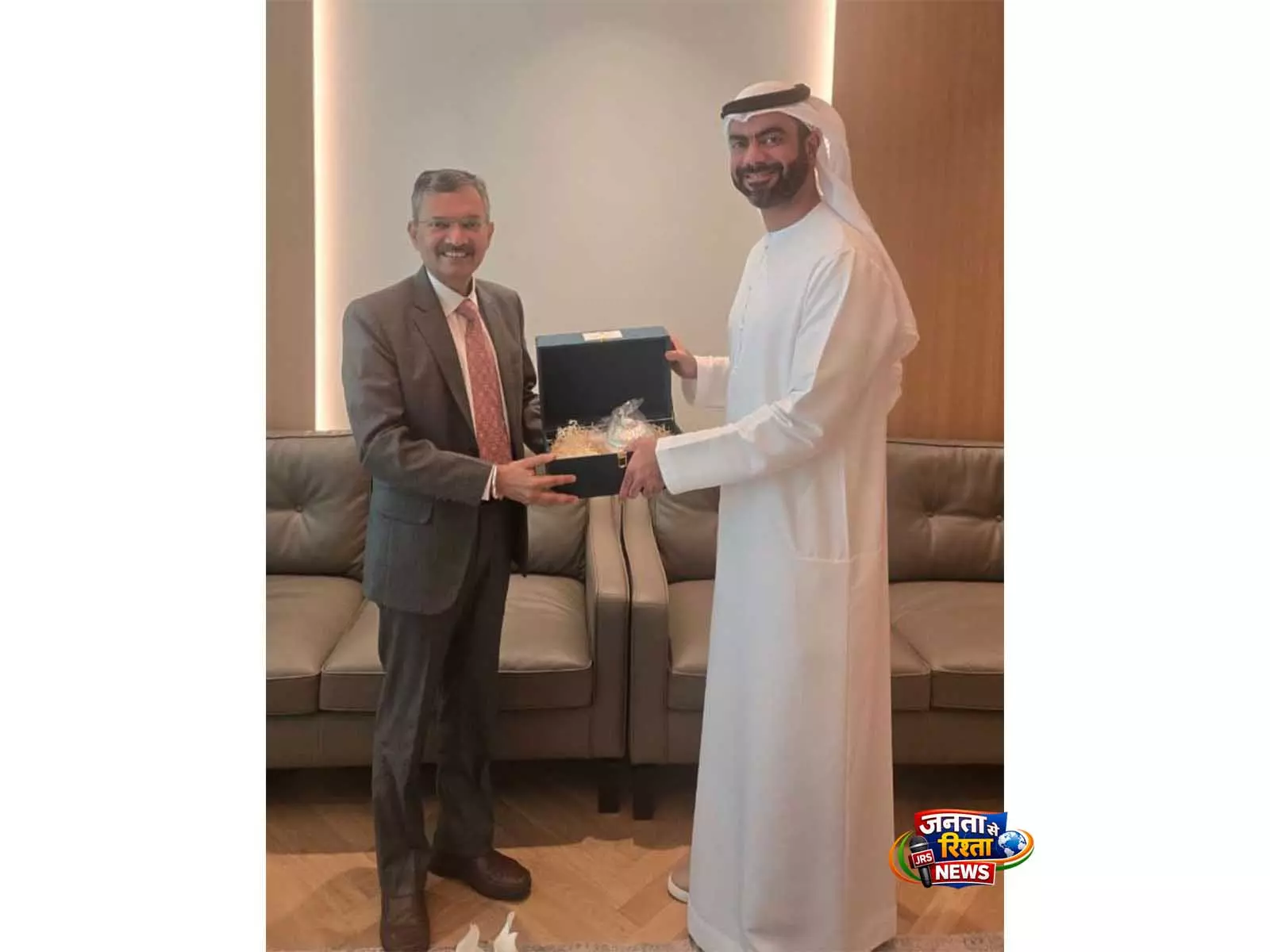 राजदूत मित्तल ने भारतीय समुदाय के प्रति समर्थन के लिए UAE के नेतृत्व का आभार व्यक्त किया राजदूत मित्तल ने भारतीय समुदाय के प्रति समर्थन के लिए UAE के नेतृत्व का आभार व्यक्त किया