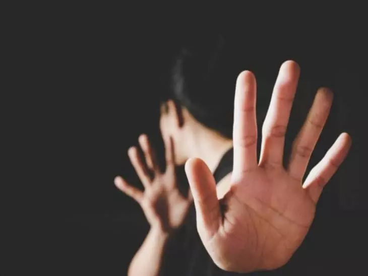 यौन उत्पीड़न मामले में पुलिस ने जनता और मीडिया से की पीड़िता की पहचान उजागर न करने की अपील यौन उत्पीड़न मामले में पुलिस ने जनता और मीडिया से की पीड़िता की पहचान उजागर न करने की अपील