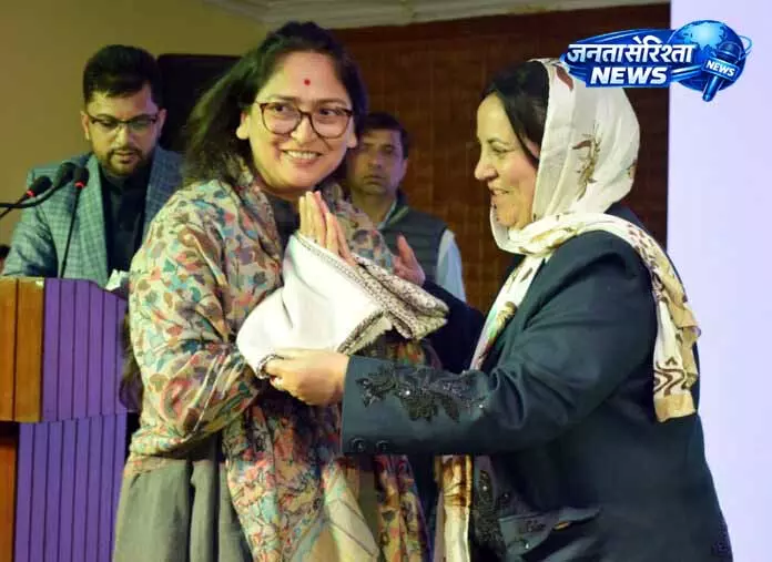 Sakina ने संसदीय समिति के साथ विकास मुद्दों पर चर्चा की Sakina ने संसदीय समिति के साथ विकास मुद्दों पर चर्चा की