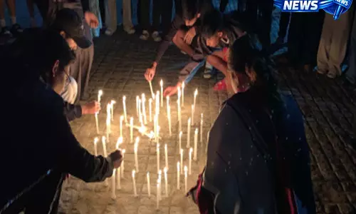 Manipur violence: पंजाब में नॉर्थ-ईस्ट के स्टूडेंट्स ने कैंडल मार्च निकाला Manipur violence: पंजाब में नॉर्थ-ईस्ट के स्टूडेंट्स ने कैंडल मार्च निकाला