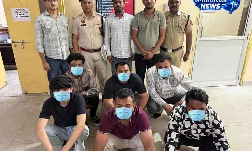 Faridabad पुलिस ने दिल्ली में फर्जी कॉल सेंटर का भंडाफोड़ किया, 6 गिरफ्तार Faridabad पुलिस ने दिल्ली में फर्जी कॉल सेंटर का भंडाफोड़ किया, 6 गिरफ्तार