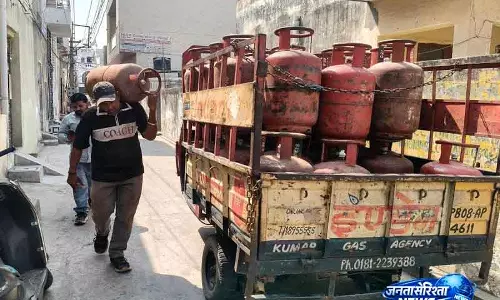 Gurugram: LPG से PNG पर स्विच करने के लिए 90 दिन का समय Gurugram: LPG से PNG पर स्विच करने के लिए 90 दिन का समय
