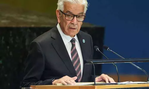 Pakistan के मंत्री ख्वाजा आसिफ का इजरायल पर विवादित बयान, नेतन्याहू ने किया विरोध Pakistan के मंत्री ख्वाजा आसिफ का इजरायल पर विवादित बयान, नेतन्याहू ने किया विरोध