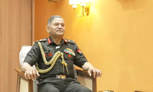 सबका मालिक एक है, जनरल उपेंद्र द्विवेदी ने बताई ऑपरेशन सिंदूर से लेकर पारिवारिक मूल्यों तक नैतिकता की अहमियत सबका मालिक एक है, जनरल उपेंद्र द्विवेदी ने बताई ऑपरेशन सिंदूर से लेकर पारिवारिक मूल्यों तक नैतिकता की अहमियत