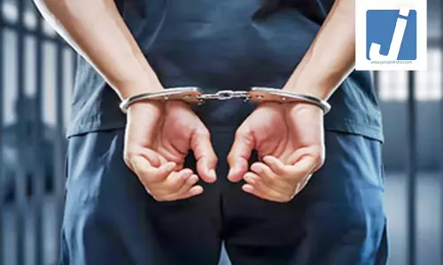 CBI ने डिजिटल अरेस्ट साइबर ठगी मामले में चार्जशीट दाखिल की, आरोपी गिरफ्तार CBI ने डिजिटल अरेस्ट साइबर ठगी मामले में चार्जशीट दाखिल की, आरोपी गिरफ्तार