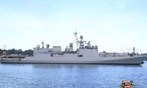 भारत-केन्या संबंध और गहरे हुए: INS त्रिकंड की यात्रा से रक्षा और समुद्री सुरक्षा को मिली मजबूती भारत-केन्या संबंध और गहरे हुए: INS त्रिकंड की यात्रा से रक्षा और समुद्री सुरक्षा को मिली मजबूती
