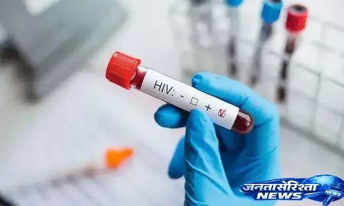 बॉयफ्रेंड के HIV अटैक से परेशान होकर महिला ने की आत्महत्या बॉयफ्रेंड के HIV अटैक से परेशान होकर महिला ने की आत्महत्या