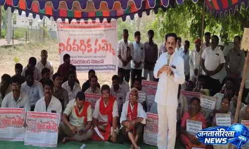 BRS नेता ने बिजली विभाग के कारीगरों के लिए APSEB सेवा नियमों की मांग की BRS नेता ने बिजली विभाग के कारीगरों के लिए APSEB सेवा नियमों की मांग की