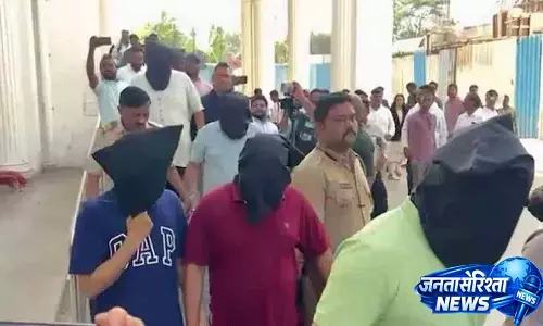 Nashik Firm में उत्पीड़न के आरोपों में 6 लोग गिरफ्तार Nashik Firm में उत्पीड़न के आरोपों में 6 लोग गिरफ्तार