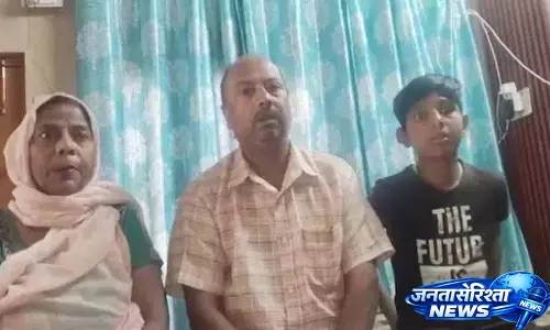 बरेली में 8वीं क्लास के स्टूडेंट ने Digital Arrest Scam से माता-पिता को बचाया बरेली में 8वीं क्लास के स्टूडेंट ने Digital Arrest Scam से माता-पिता को बचाया