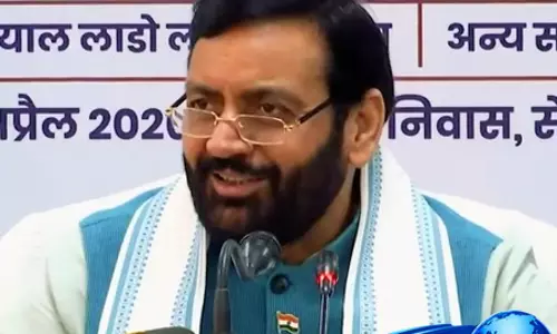 मुख्यमंत्री ने फसल खरीद को लेकर किसानों को गुमराह करने के लिए कांग्रेस की आलोचना की मुख्यमंत्री ने फसल खरीद को लेकर किसानों को गुमराह करने के लिए कांग्रेस की आलोचना की