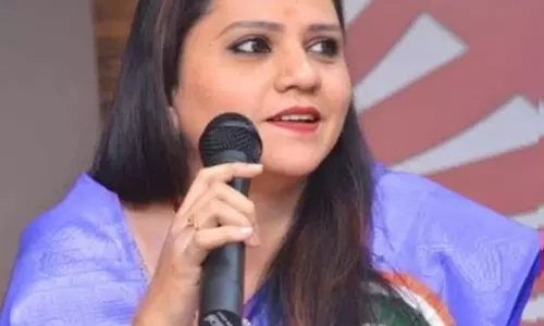 तमिलनाडु महिला कांग्रेस अध्यक्ष हजीना सैयद को पद से हटाया गया तमिलनाडु महिला कांग्रेस अध्यक्ष हजीना सैयद को पद से हटाया गया