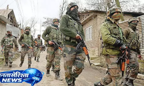 Rajouri: सुरक्षा बलों ने बड़ी आतंकी साजिश नाकाम की, ग्रेनेड से लदी IED जब्त की Rajouri: सुरक्षा बलों ने बड़ी आतंकी साजिश नाकाम की, ग्रेनेड से लदी IED जब्त की