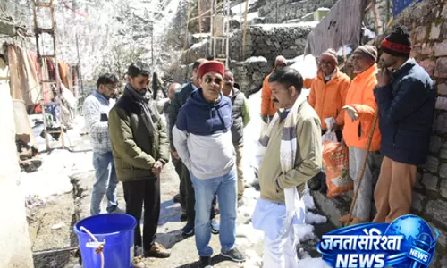 चारधाम यात्रा से पूर्व प्रशासन ने यमुनोत्री पैदल मार्ग का किया स्थलीय निरीक्षण चारधाम यात्रा से पूर्व प्रशासन ने यमुनोत्री पैदल मार्ग का किया स्थलीय निरीक्षण