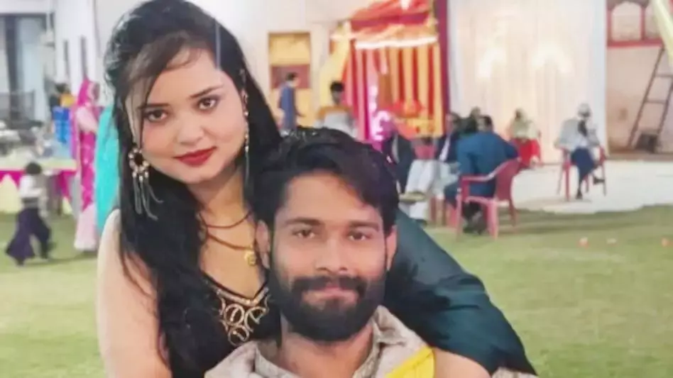 टैक्सी ड्राइवर के लिए बैंक में अधिकारी पति को दिया धोखा, साजिश का कॉल रिकॉर्डिंग से पर्दाफाश टैक्सी ड्राइवर के लिए बैंक में अधिकारी पति को दिया धोखा, साजिश का कॉल रिकॉर्डिंग से पर्दाफाश