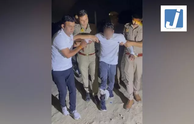पुलिस और बदमाश के बीच मुठभेड़, 25 हजार का इनामी गिरफ्तार पुलिस और बदमाश के बीच मुठभेड़, 25 हजार का इनामी गिरफ्तार