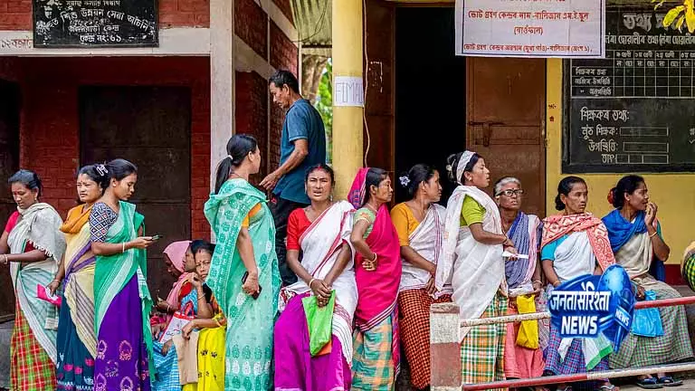Kerala: रिकॉर्ड वोटिंग के साथ लोकतंत्र की जीत Kerala: रिकॉर्ड वोटिंग के साथ लोकतंत्र की जीत