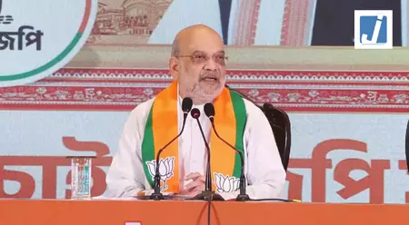 पश्चिम बंगाल चुनाव: अमित शाह ने भाजपा का भरोसा पत्र किया जारी, हर वर्ग को मिलेगा लाभ पश्चिम बंगाल चुनाव: अमित शाह ने भाजपा का भरोसा पत्र किया जारी, हर वर्ग को मिलेगा लाभ