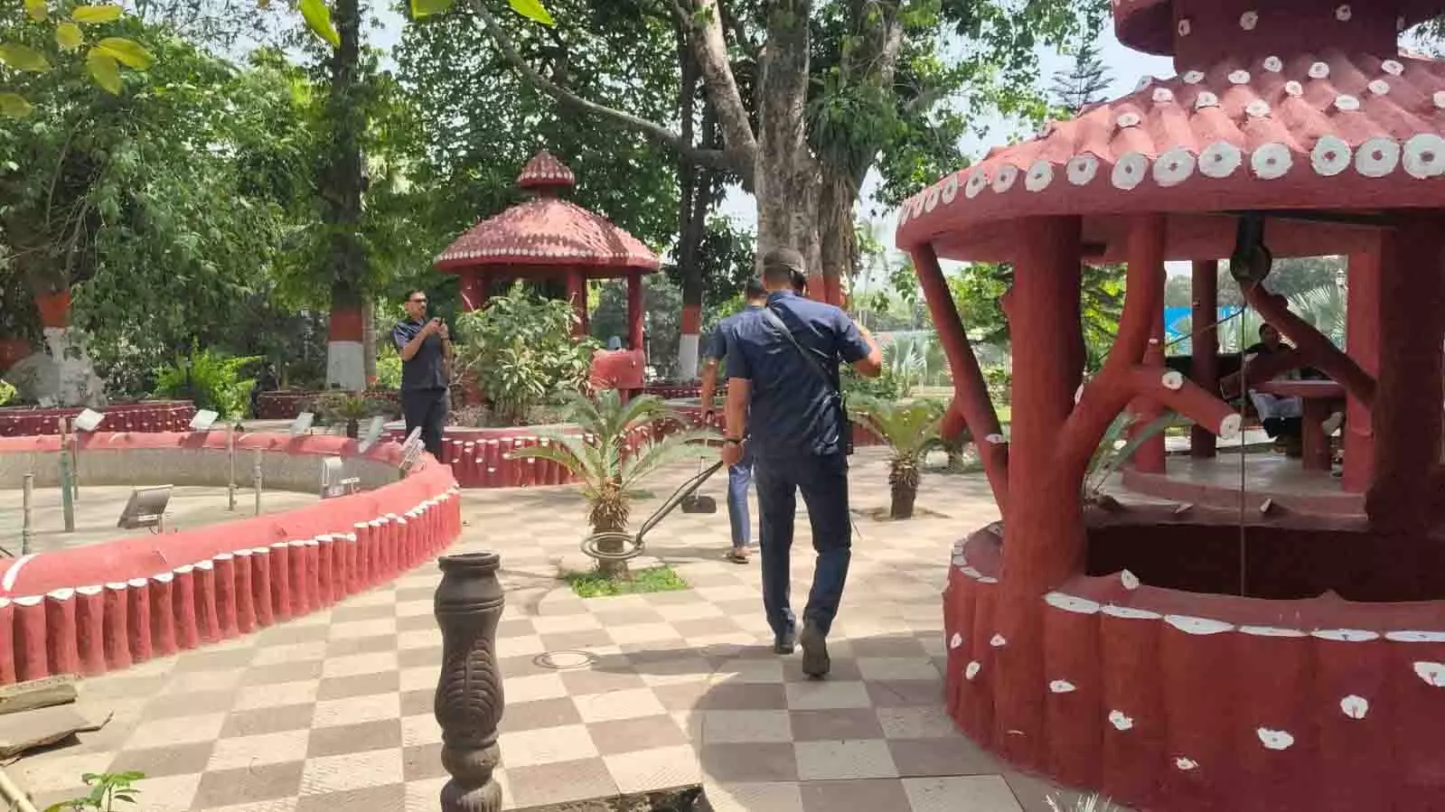 विधानसभा और सिविल कोर्ट को बम से उड़ाने की दी धमकी विधानसभा और सिविल कोर्ट को बम से उड़ाने की दी धमकी