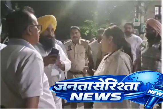 मथुरा नाव हादसा: AAP विधायक कुलवंत सिद्धू ने पीड़ित परिवारों से की मुलाकात मथुरा नाव हादसा: AAP विधायक कुलवंत सिद्धू ने पीड़ित परिवारों से की मुलाकात