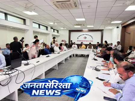 महाराष्ट्र में नदी पुनर्जीवन प्राधिकरण बनेगा, प्रदूषण नियंत्रण पर रहेगा फोकस: पंकजा मुंडे महाराष्ट्र में नदी पुनर्जीवन प्राधिकरण बनेगा, प्रदूषण नियंत्रण पर रहेगा फोकस: पंकजा मुंडे