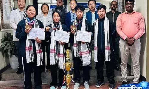 RGU ने IU कराटे चैंपियनशिप में मेडल जीतने वाले स्टूडेंट्स को सम्मानित किया RGU ने IU कराटे चैंपियनशिप में मेडल जीतने वाले स्टूडेंट्स को सम्मानित किया
