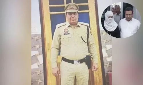 नकली पुलिस पति का साथ देती रही महिला, कारनामे का भंडाफोड़ नकली पुलिस पति का साथ देती रही महिला, कारनामे का भंडाफोड़