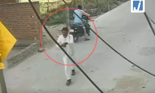 वकील की दिनदहाड़े हत्या का LIVE वीडियो, आरोपियों की बाइक स्टार्ट होने में लग गया समय, इलाके में हड़कंप