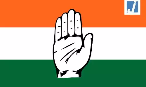 Congress में फिर दिखी तनातनी, अब श्रीकुमार मेनन का बयान आया Congress में फिर दिखी तनातनी, अब श्रीकुमार मेनन का बयान आया
