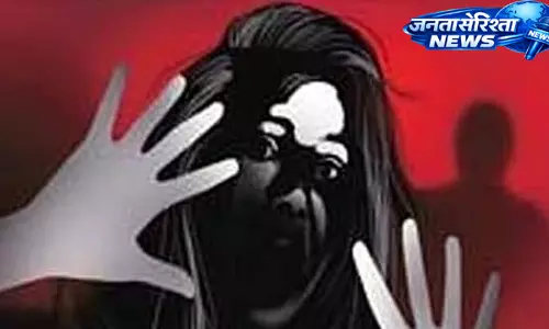 चित्रदुर्ग के टीचर के खिलाफ स्टूडेंट से रेप और अबॉर्शन कराने के आरोप में POCSO केस दर्ज चित्रदुर्ग के टीचर के खिलाफ स्टूडेंट से रेप और अबॉर्शन कराने के आरोप में POCSO केस दर्ज