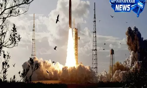Cape Canaveral से 39 साल का अनुभव: फोटोग्राफर क्रिस ओमीरा ने स्पेस लॉन्च्स को कैमरे में किया कैद Cape Canaveral से 39 साल का अनुभव: फोटोग्राफर क्रिस ओमीरा ने स्पेस लॉन्च्स को कैमरे में किया कैद