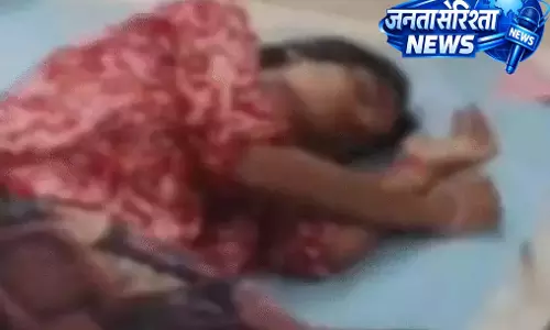 युवक ने फांसी लगाकर दी जान, खबर सुन प्रेमिका ने खाया जहर, हालत गंभीर युवक ने फांसी लगाकर दी जान, खबर सुन प्रेमिका ने खाया जहर, हालत गंभीर